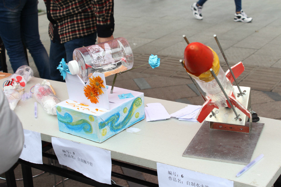 展科学思想 化雏鹰翅膀 ——威尼斯886699和盛中学科技助学活动