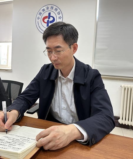 1667958220676992.jpg 1667958220676992.jpg