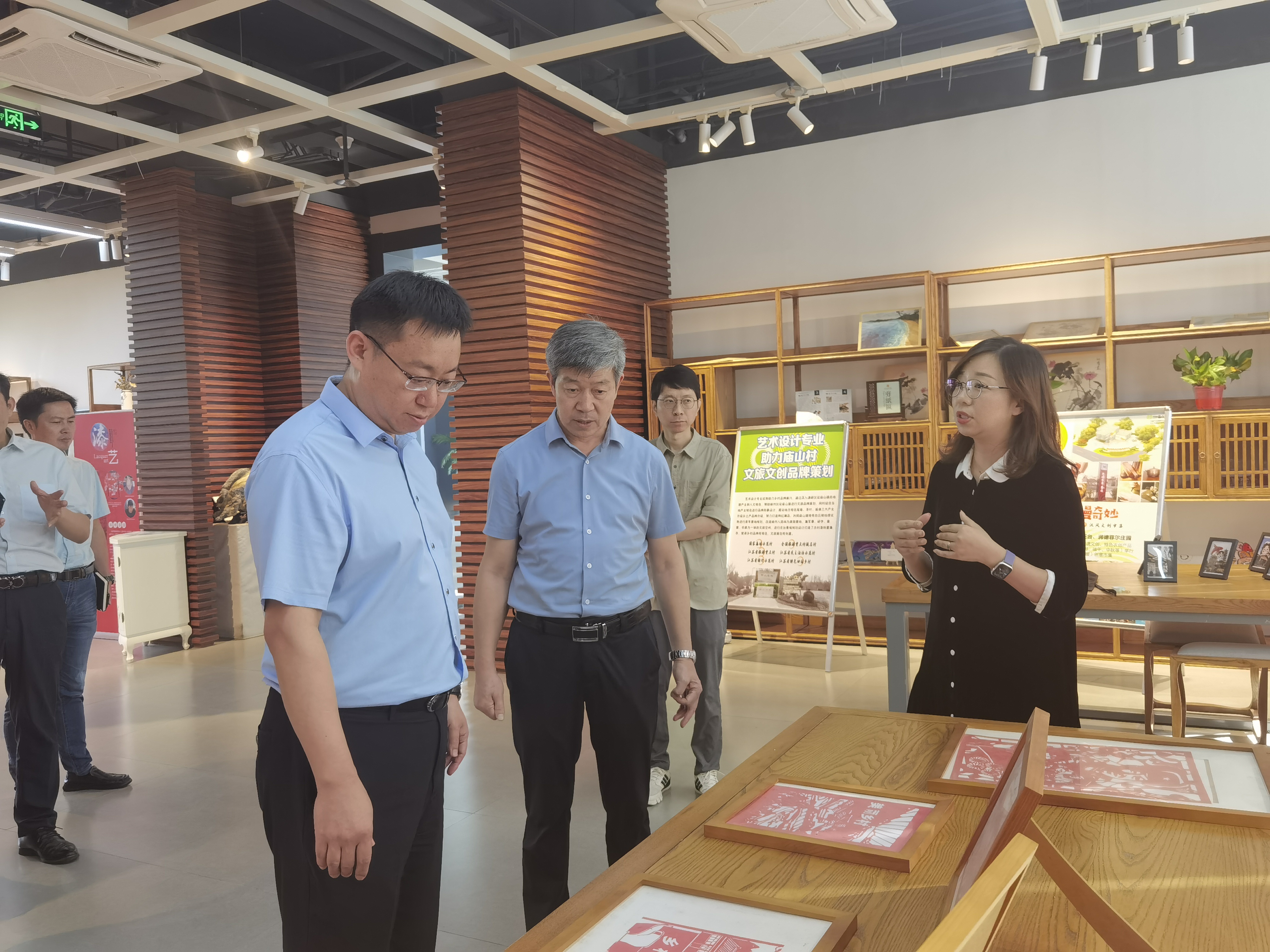 1693576416382633.jpg 1693576416382633.jpg