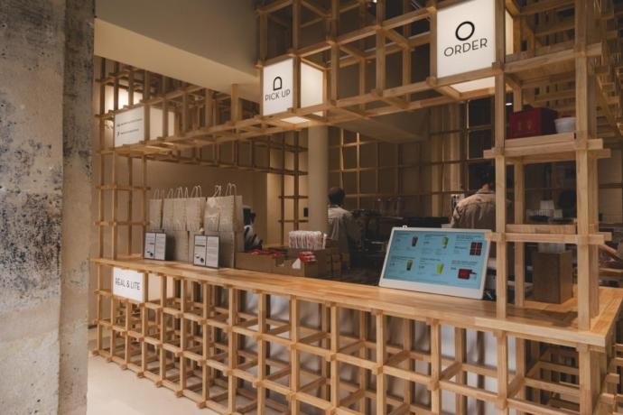 1721376078869376.jpg 1721376078869376.jpg